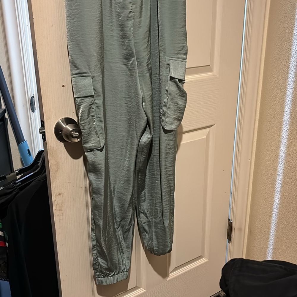 Romper - Picture 2 of 3